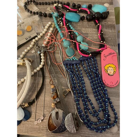 22 Pc Jewelry Bundle NEW & PreOwned Bundle - Picture 2 of 10